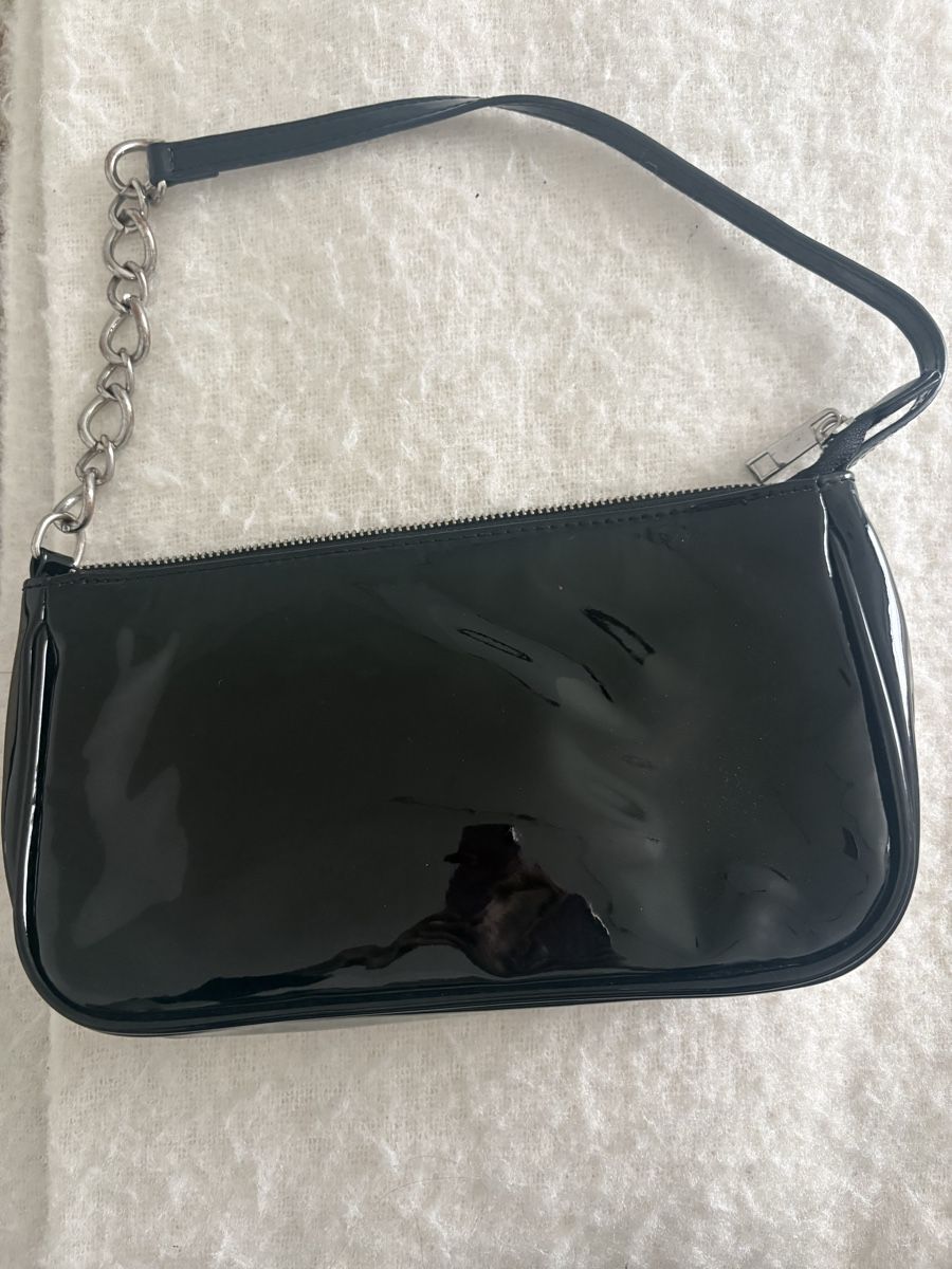 Sacs femmes: Kleine schwarze Tasche – D'occasion à Dübendorf par ann_f7mq