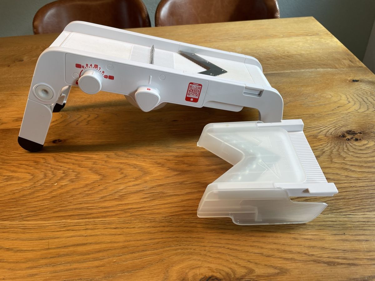 Tupperware Elettrodomestici da cucina: Tupperware Mandoline Profi Hobel Schnetzler – Usato da Niederbüren venduto da poschti