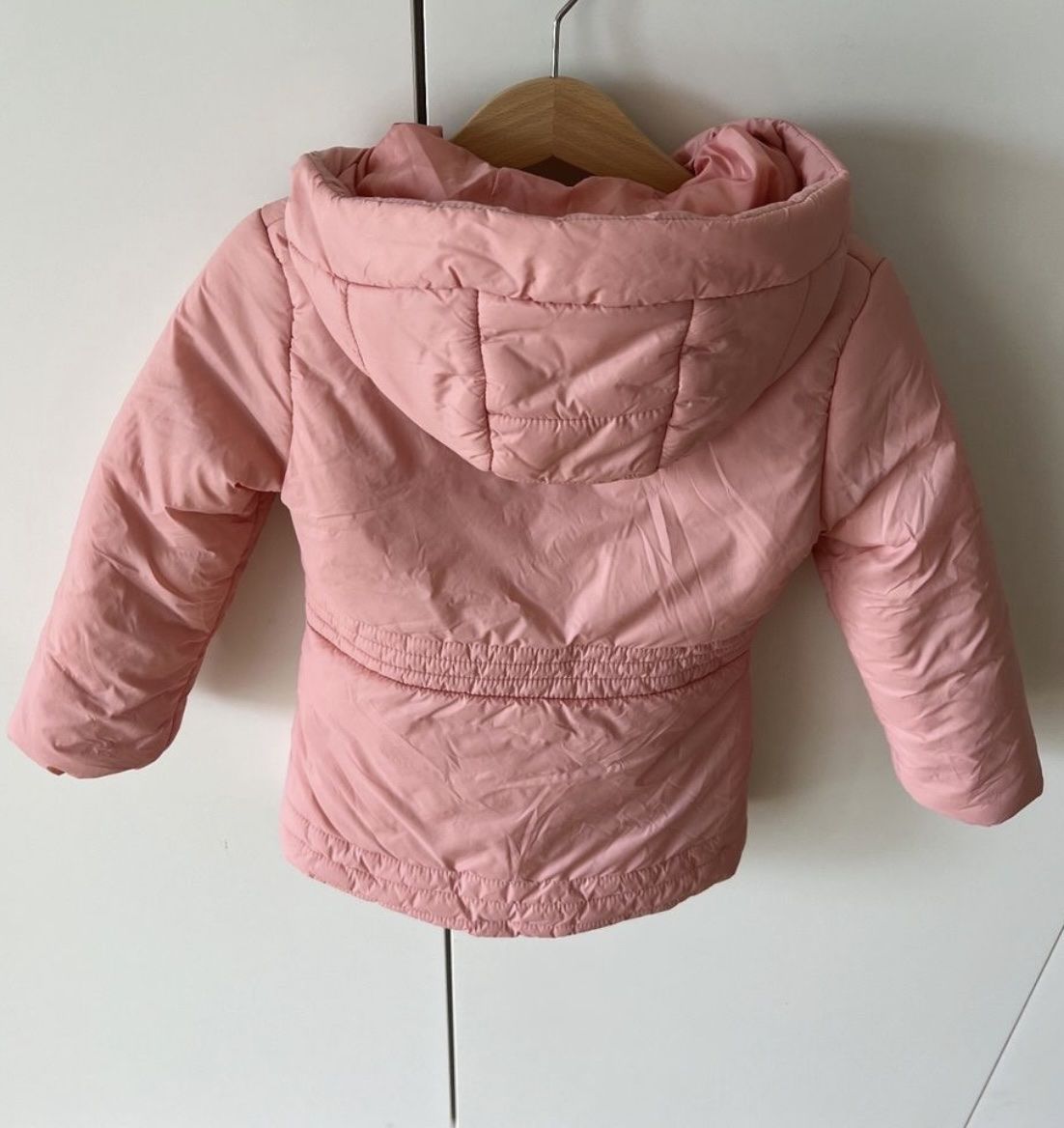 Guess Giacche & Cappotti: Guess Jacke 4 Jahre – Usato da Aarburg venduto da Da-Lila 1