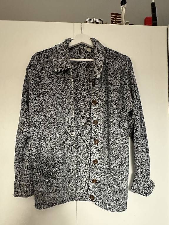 Lots de vêtements: Jacken und Pullover  – D'occasion à Hünenberg See par luc_lxp9 1