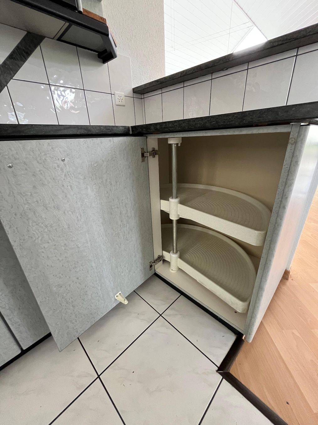 Komplettküchen: Küche zu verkaufen – Gebraucht aus Olten von cel_6jhh 8