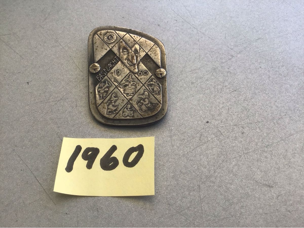 Basler Placchette & Badge: Baslerfasnachtsplaketten Silber 1960 – Usato da Arlesheim venduto da printz01
