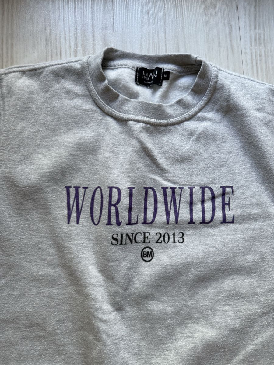 Boohoo Maglioni & Felpe: Boohoo Worldwide Sweatshirt, Size M – Nuovo (secondo la descrizione) da La Tour de Peilz venduto da bau_sm8d 1