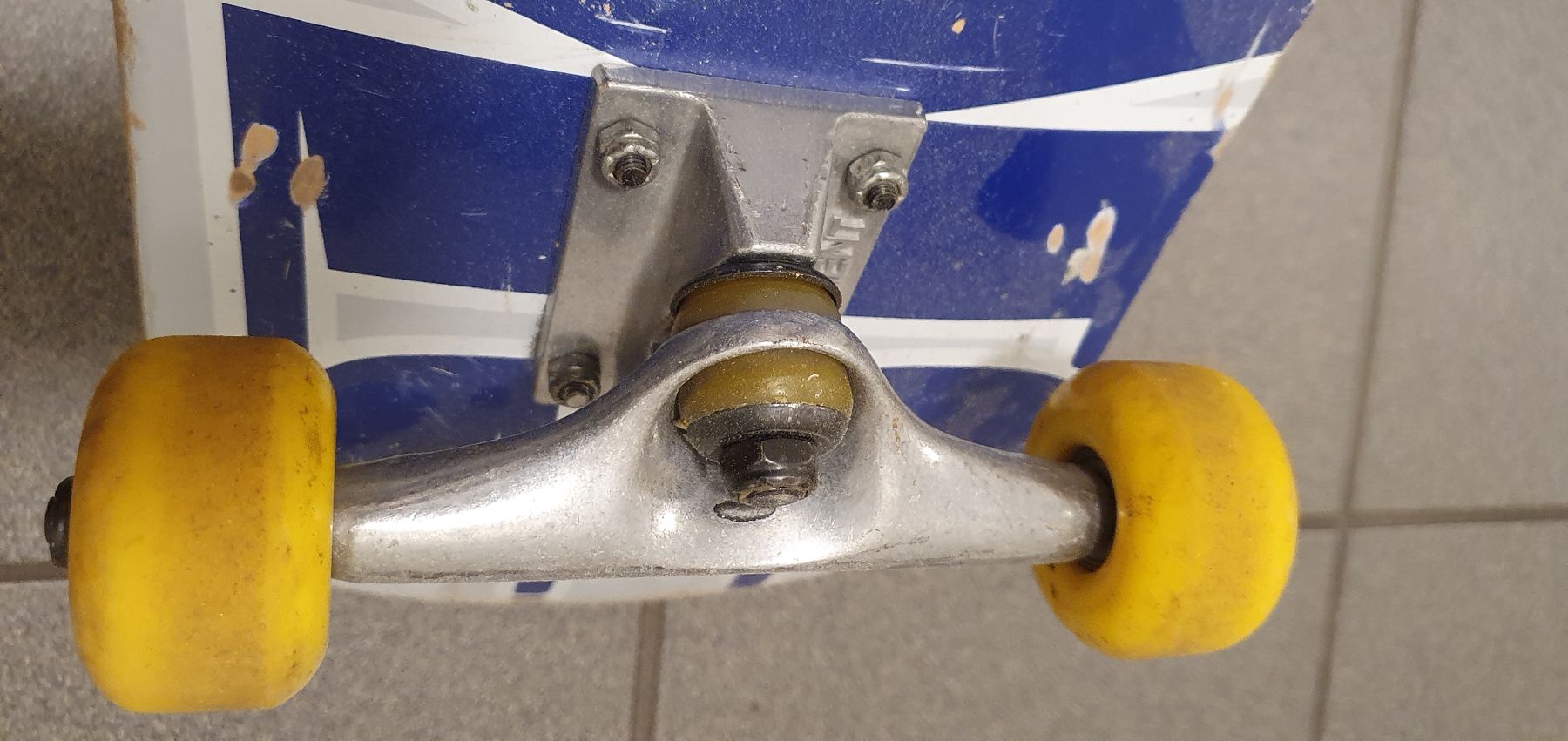 Skateboards: Skateboard 80cm, für Kinder, gebraucht – Gebraucht aus Zürich von admyre 3