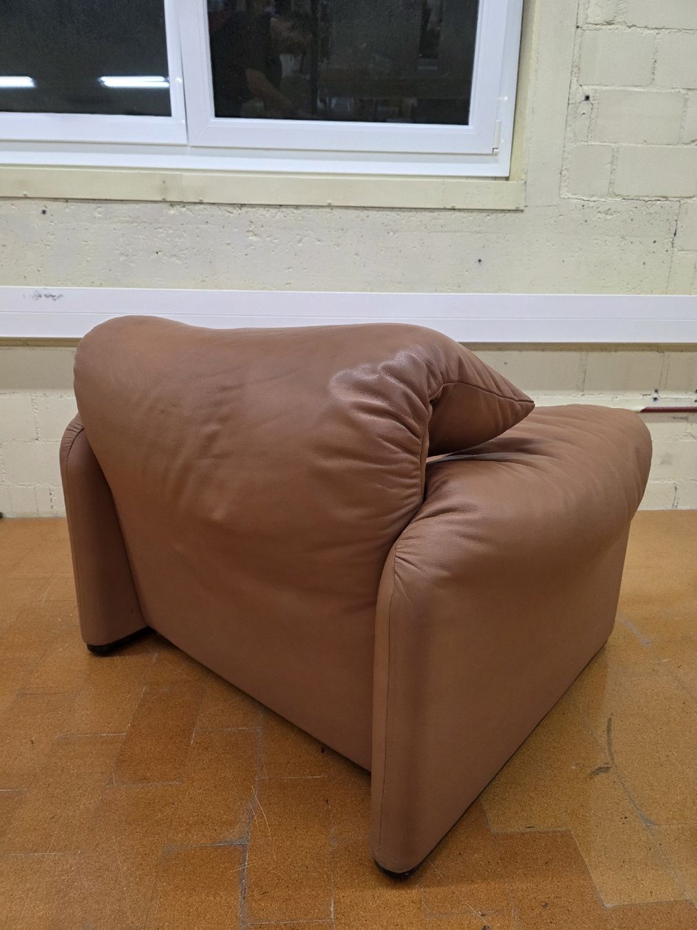 Cassina Sessel: Designer Sessel Cassina Maralunga Leder – Gebraucht aus Lichtensteig von UsedIN 4