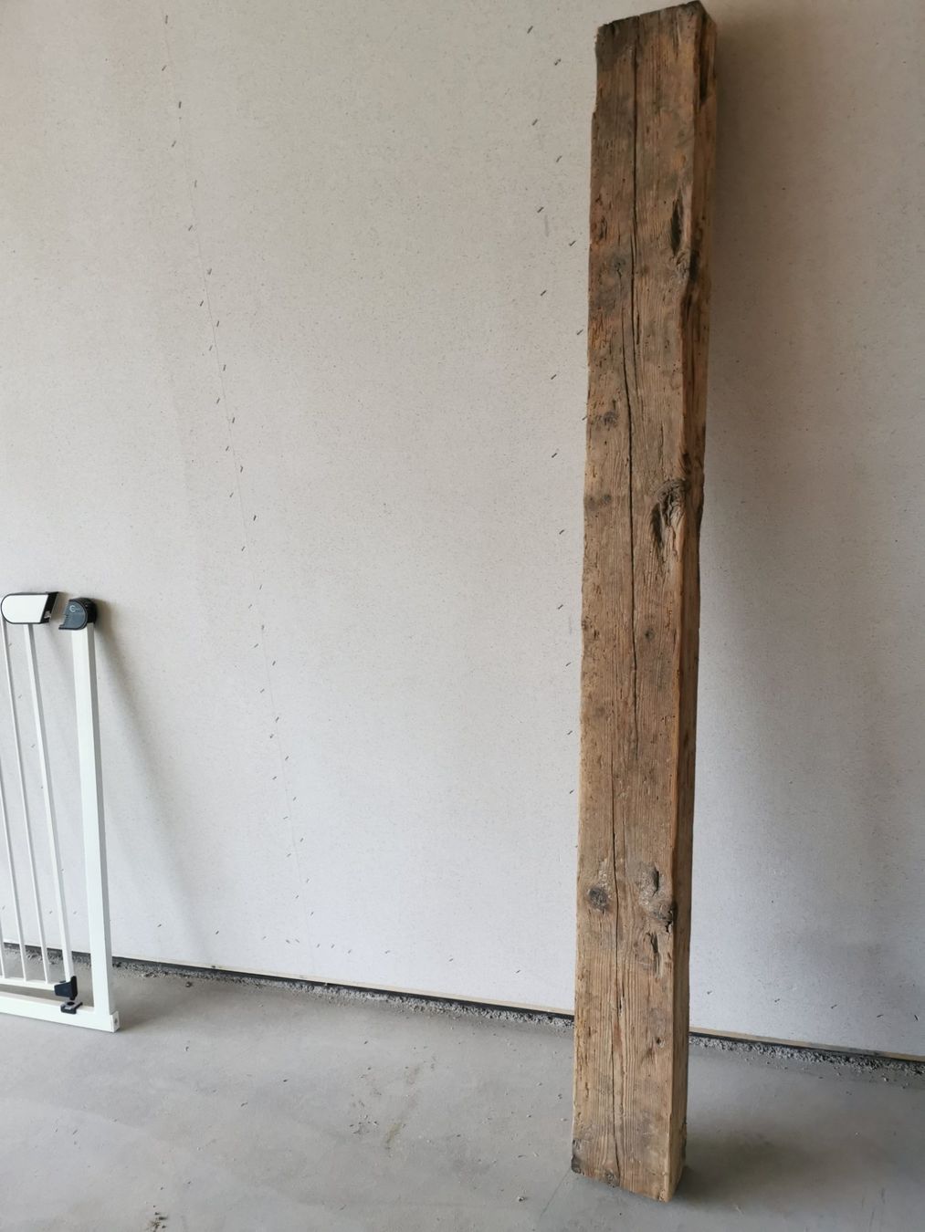 Articoli in legno: Alte Holzsäule / Balken, rustikal, für Deko oder Basteln – Usato da Weissbad venduto da min_td8z