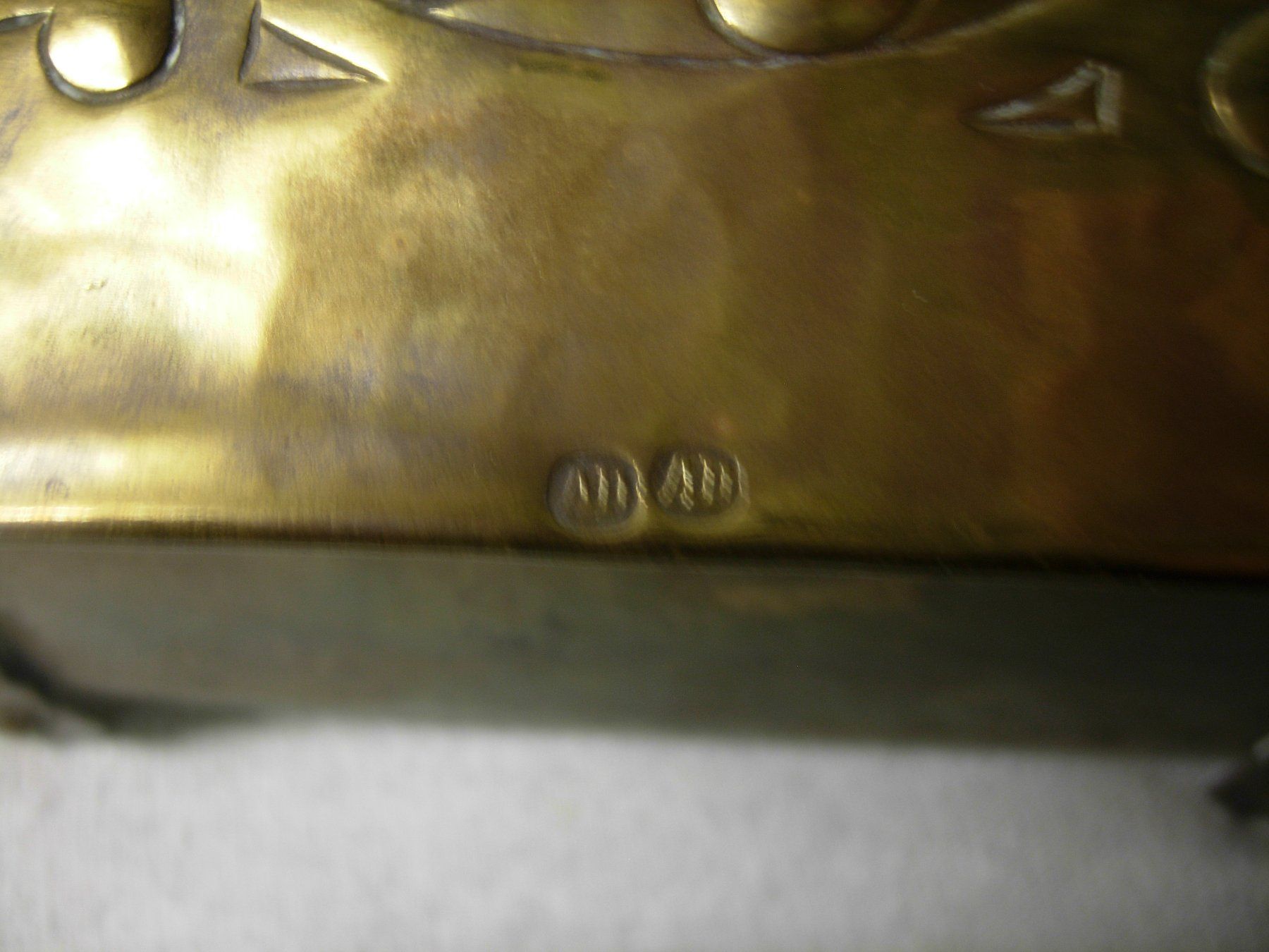 Pots: Art Deco Deckel-Dose um1925-Messing – D'occasion à Luzern par Lucernauno 3