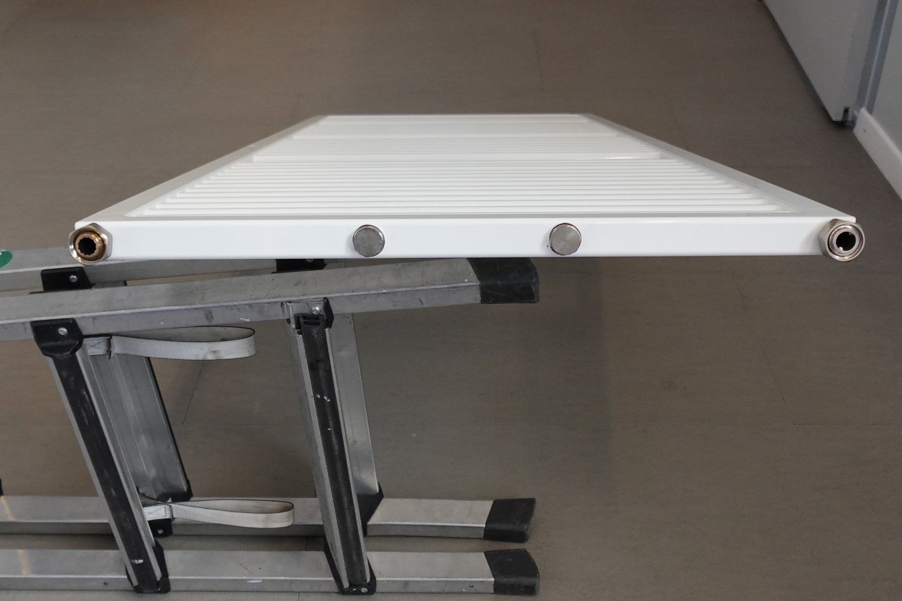 Zehnder Heizgeräte: Handtuch Radiator – Neu (gemäss Beschreibung) aus Niederbipp von PiaZ01 2