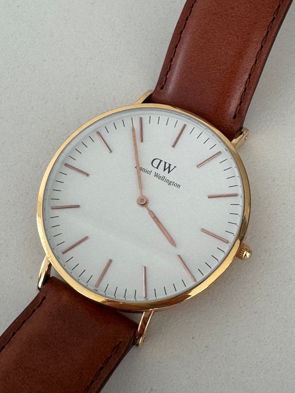 Daniel Wellington Montres: Daniel Wellington in OVP – D'occasion à Weinfelden par Yenaris