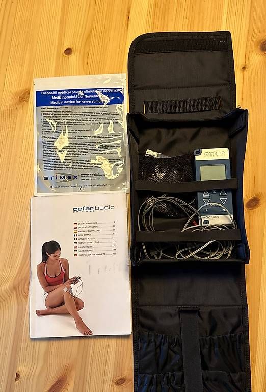 Dispositivi per massaggi: Cefar Basic - électrostimulateur - TENS  – Usato da Prilly venduto da arn_2dbc 1