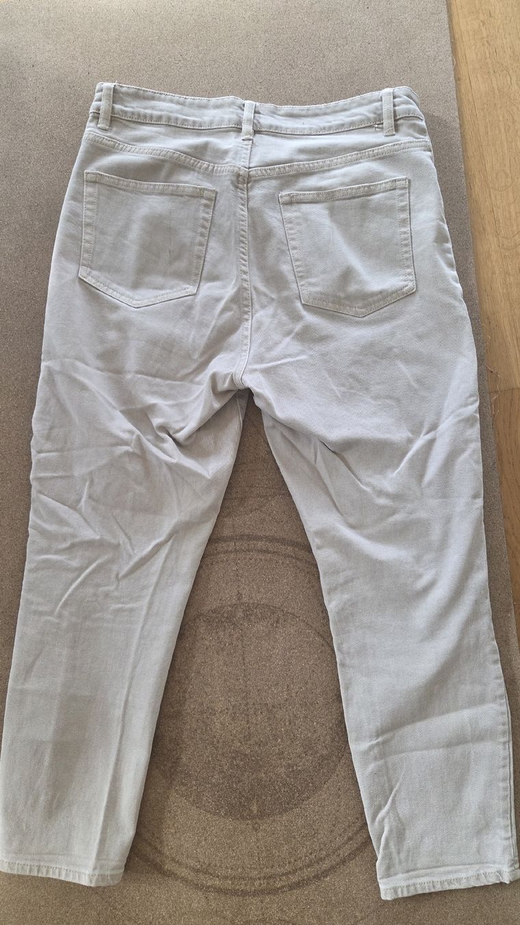 Jeans: Trendige Mom Jeans, hellbeige, Grösse 40, – Usato da Zürich venduto da mis_2kxn 1
