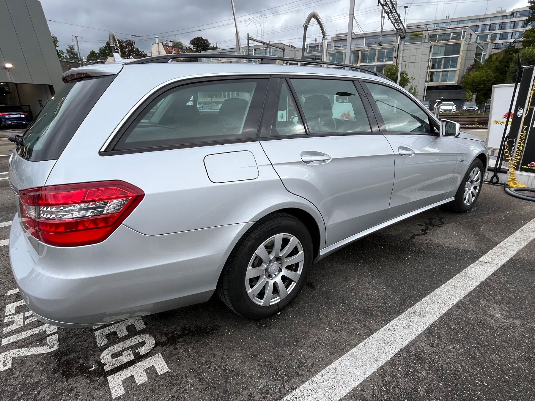 Mercedes-Benz Automobili: 2010 E200 CDI 146,500 Km Blueefficieny – Usato da Zürich venduto da den_8mcx 2