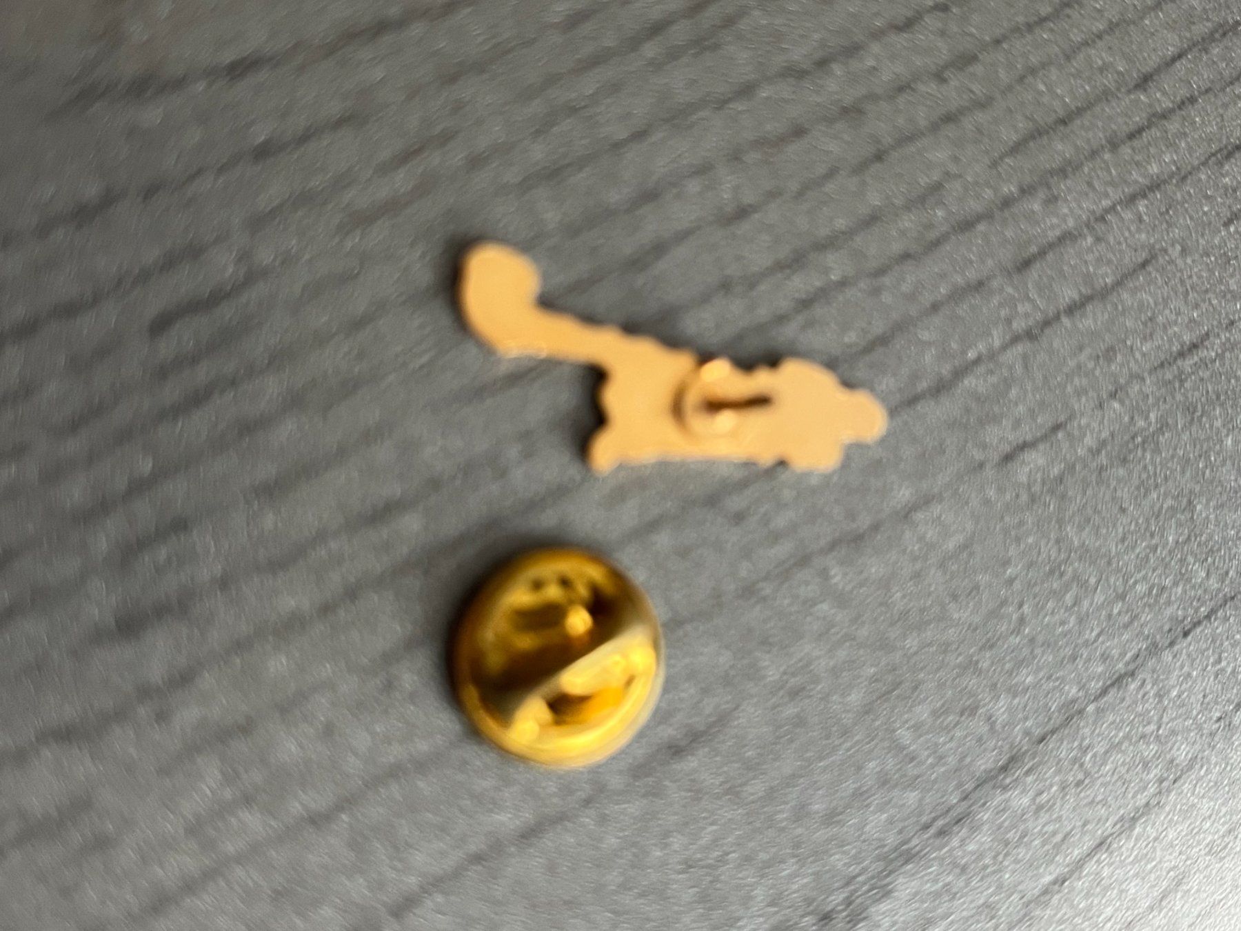 Plaketten & Abzeichen: Alphornbläser Pin – Gebraucht aus Dietikon von sch_w2tw 1