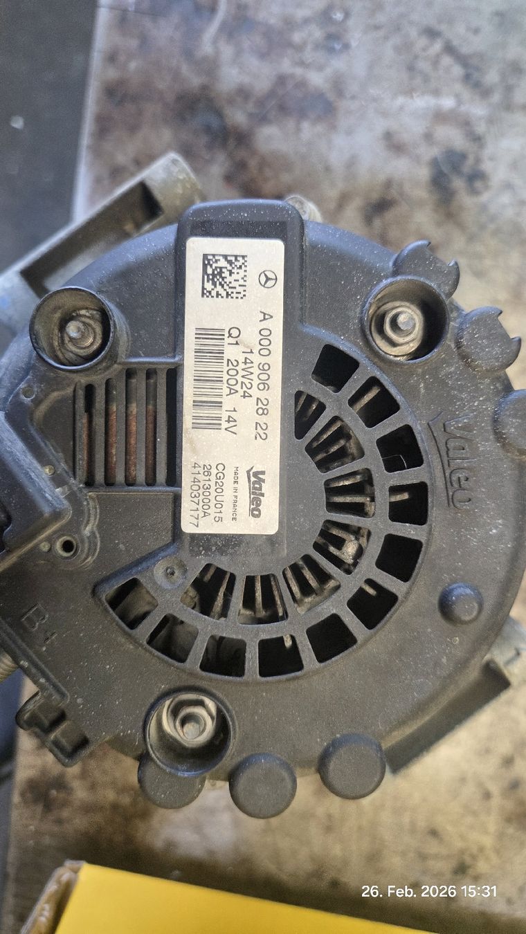 Mercedes-Benz  Motori: w906 Mercedes Sprinter 200A Alternator – Usato da Bättwil venduto da McG_24