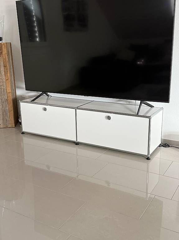 Mobili TV: USM Haller Lowboard TV Möbel – Usato da Oberlunkhofen venduto da MMX2011 1