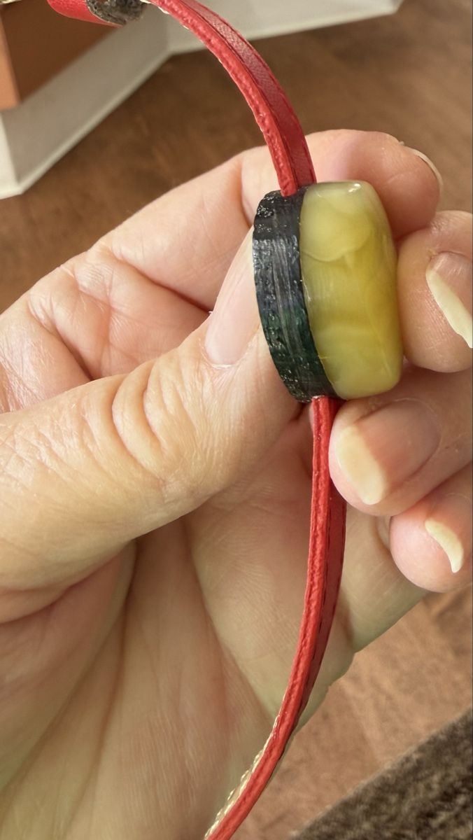 Bracciali & Braccialetti: Bernstein-Armband auf Lederband – Nuovo e nell'imballaggio originale da Ebikon venduto da elischka 4