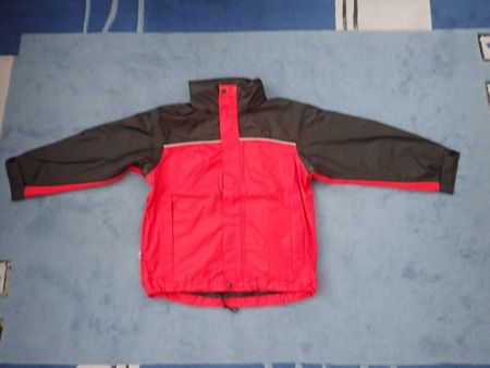 Jacke Grösse 140