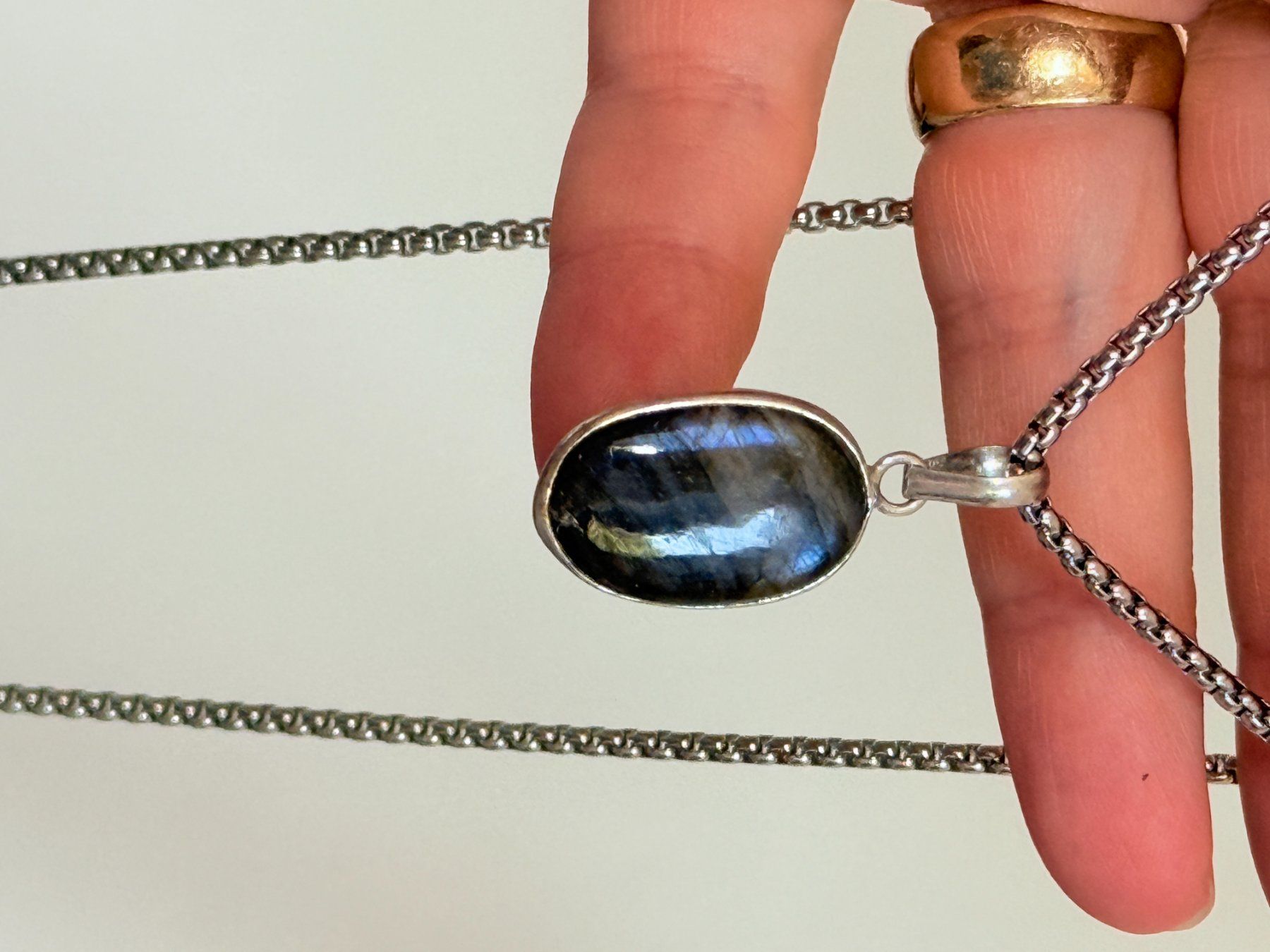 Catenine: Labradorite necklace – Nuovo e nell'imballaggio originale da Genève venduto da AGBERG 1