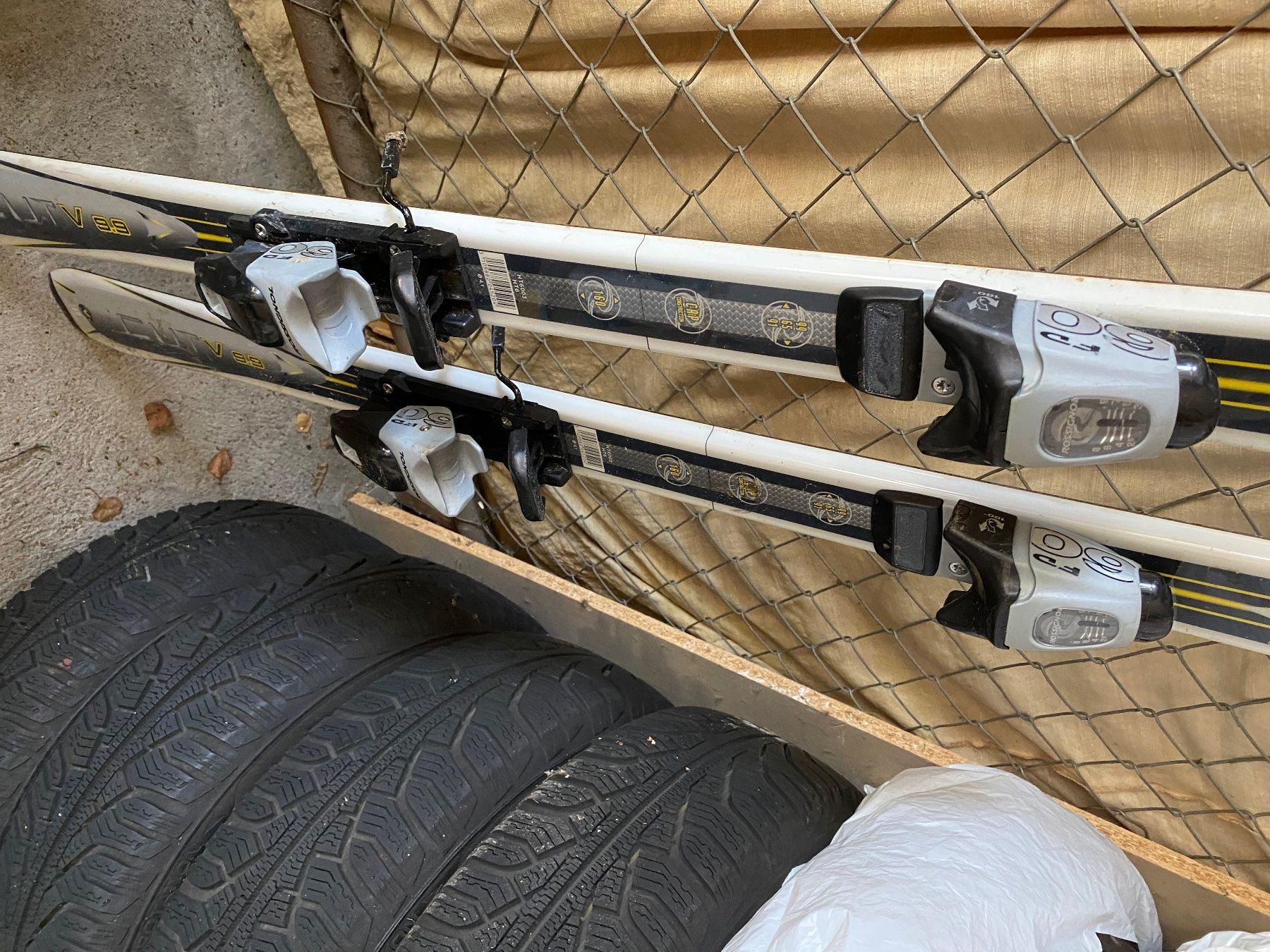 Skis: Ski – Gebraucht aus Bad Zurzach von Kejsi01 2