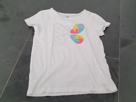 ++ herziges T-Shirt in weiss mit Schmetterling ++ Gr. 122 ++