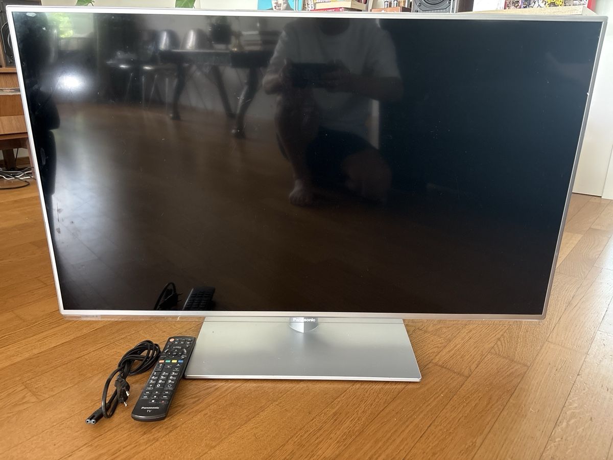 Televisori: Panasonic TX-L39E6E, 39 Zoll – Usato da Luzern venduto da 240Meyes