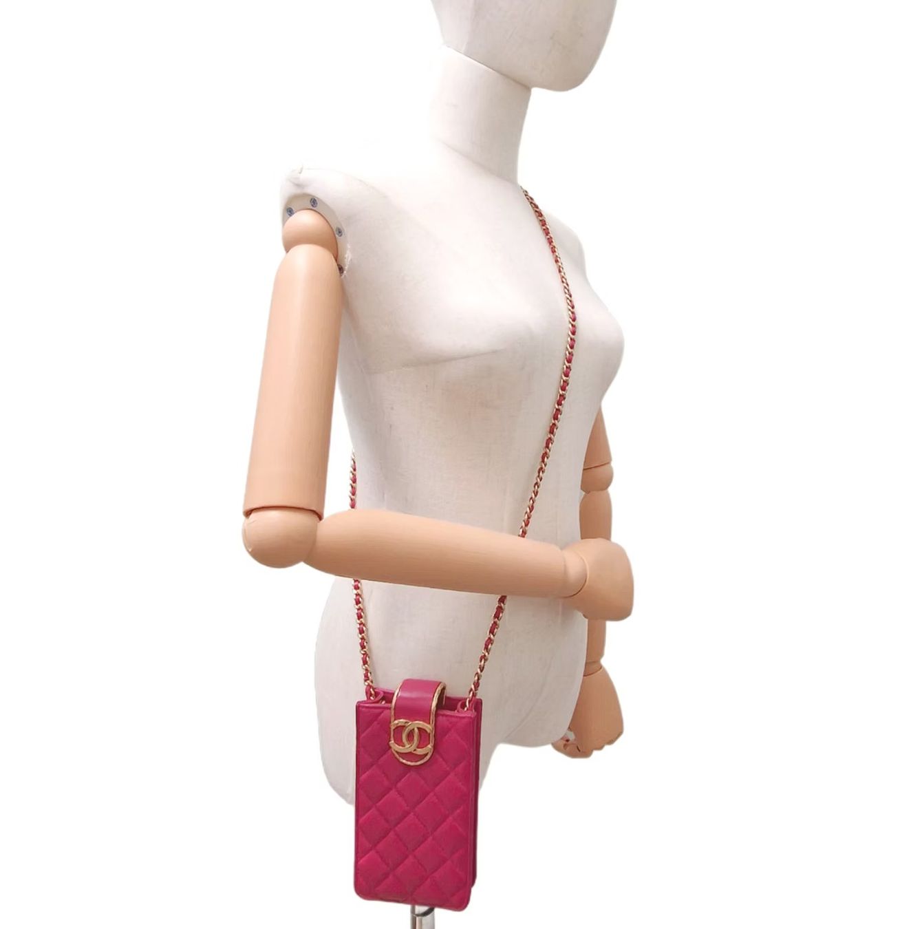 Chanel Borse da donna: Chanel Phone Holder Chain Bag – Usato da Zürich venduto da Liloubags 1