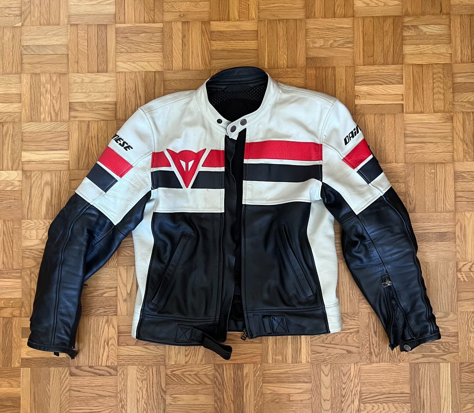 Dainese Giacche: Dainese Motorradjacke Leder Gr 50 – Usato da Zürich venduto da ale_p2fl