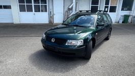VW Passat Variant syncro 4x4, frisch ab MFK. Mit AHK 1600kg