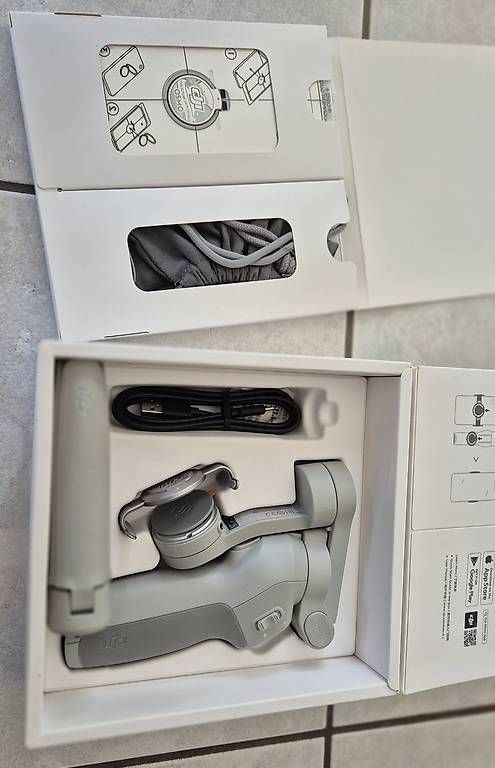 Supporti a parete: DJI OM 4 – Usato da Syens venduto da Adso4