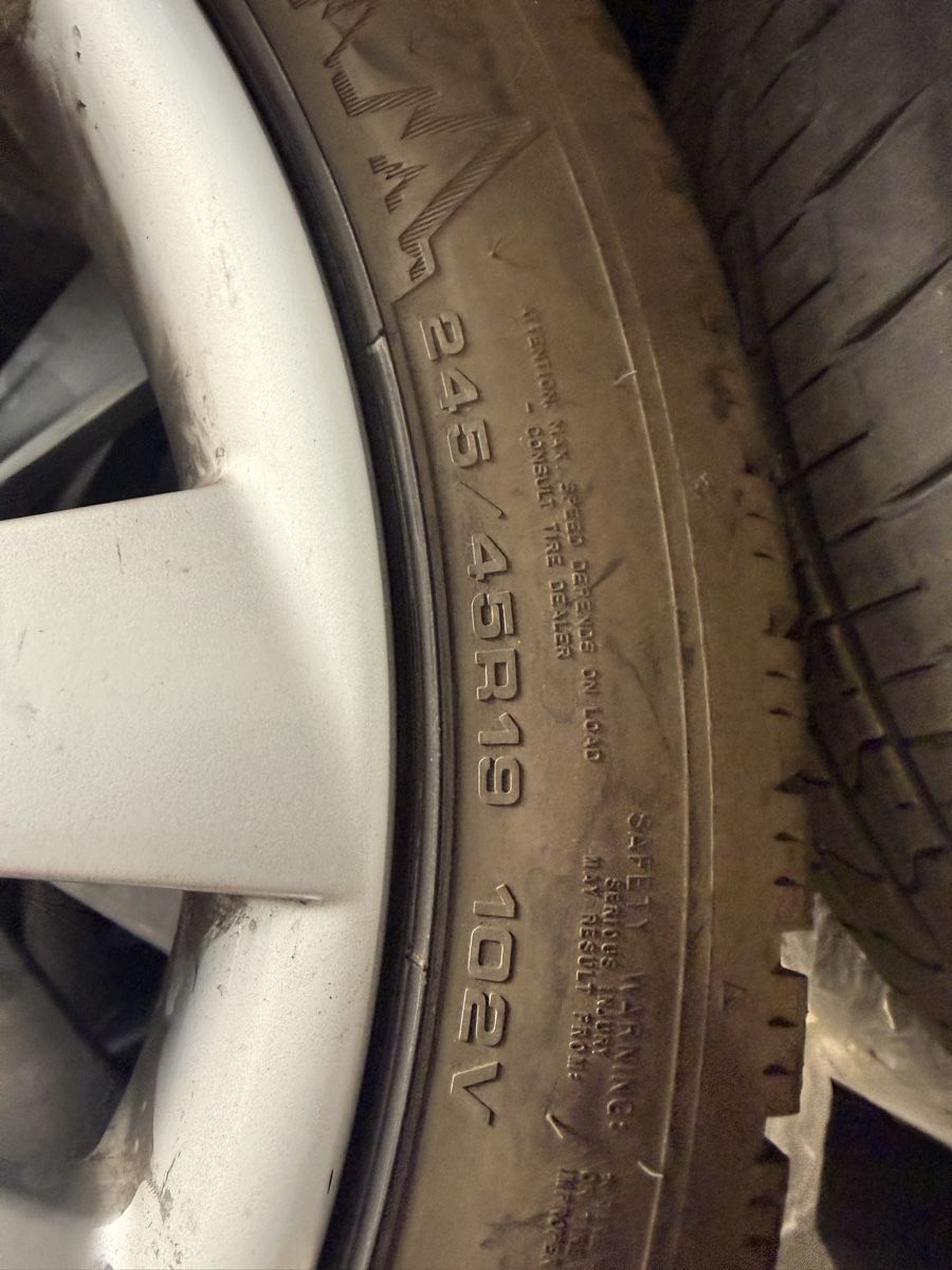 Pneumatici & Ruote complete: Tesla Model S Winterräder Original – Usato da Wagen venduto da Nemox 5