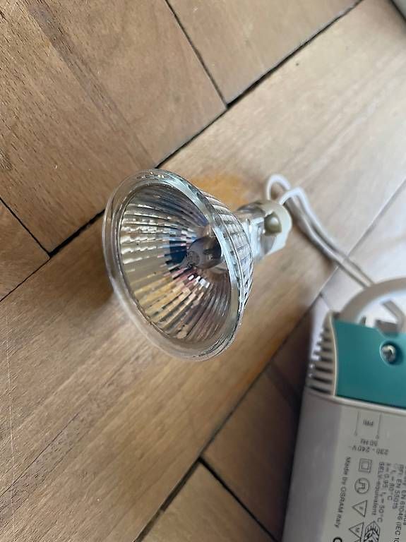 Osram Lustres & lampes de plafonds: 6 Halogenspot (Decke) inkl. Transformer – D'occasion à Ebnat-Kappel par Mela18 2