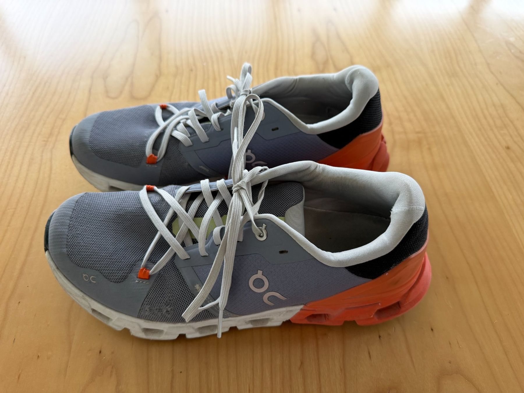 On Scarpe da uomo: On Schuhe – Usato da Stallikon venduto da happytrails 1