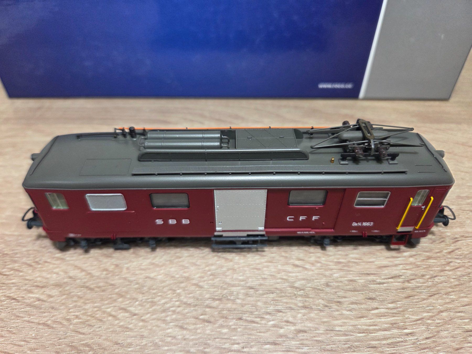 Roco Modelleisenbahnen: Roco 78656 E-Lok De 4/4 SBB Digital H0 – Neu und originalverpackt aus St-Aubin-Sauges von Lo_Go 4