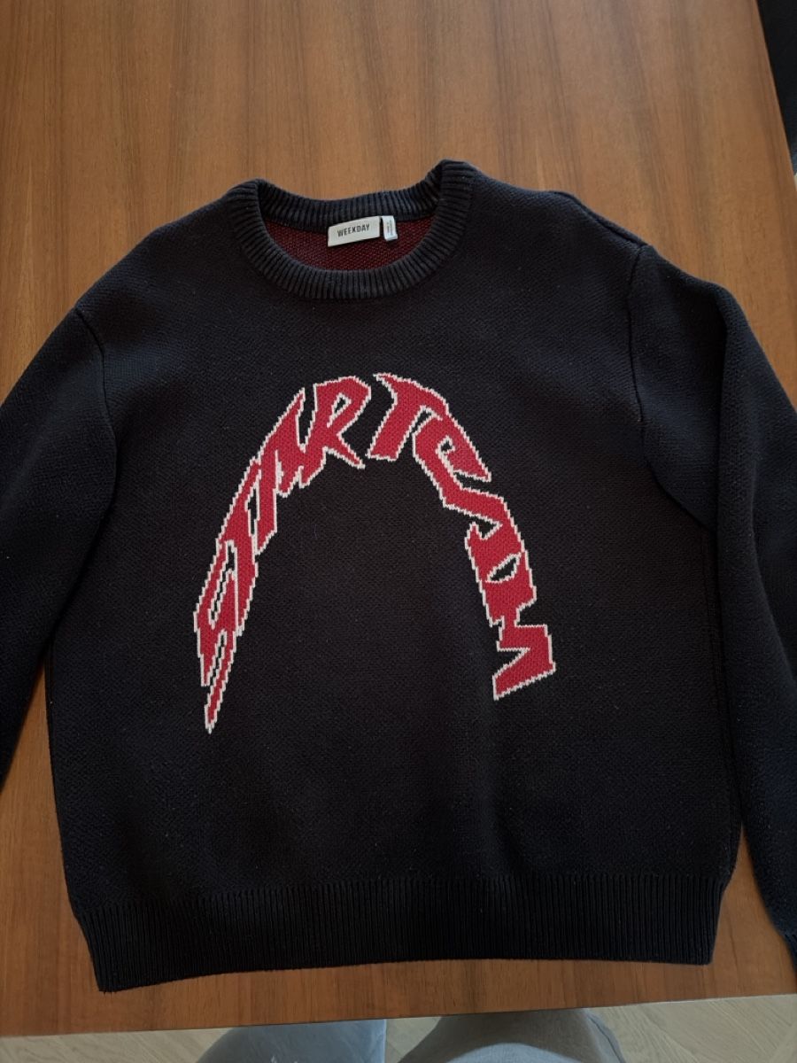 Weekday Pullover & Sweatshirts: Pullover Weekday – Neu (gemäss Beschreibung) aus Dietikon von me9_mh2j