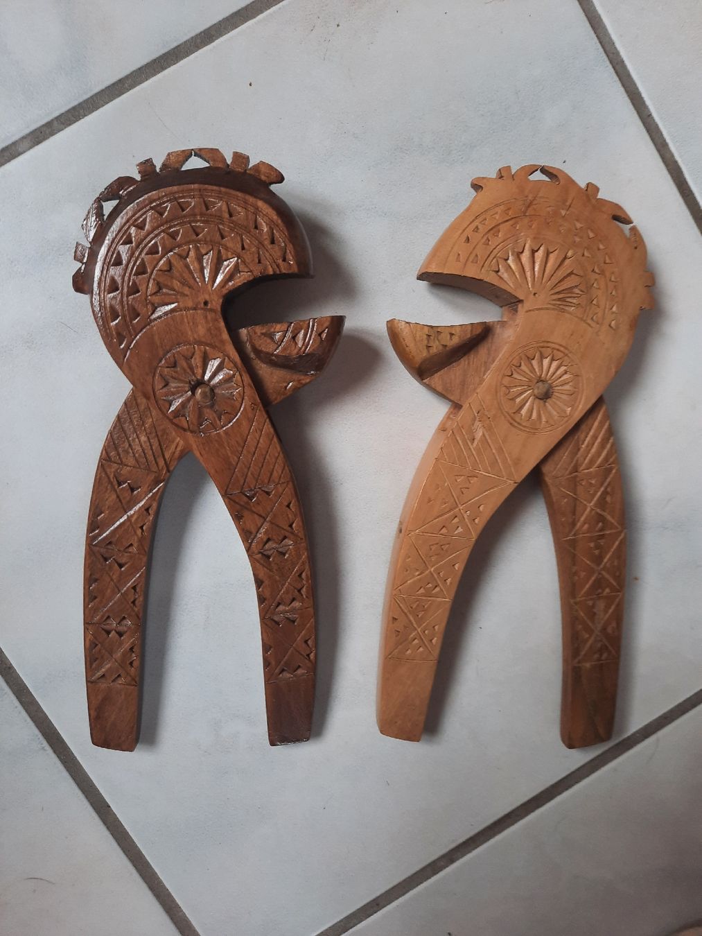 Figuren: 2 CASSE-NOISETTES, sculptés, en BOIS – Gebraucht aus Le Locle von marylise01