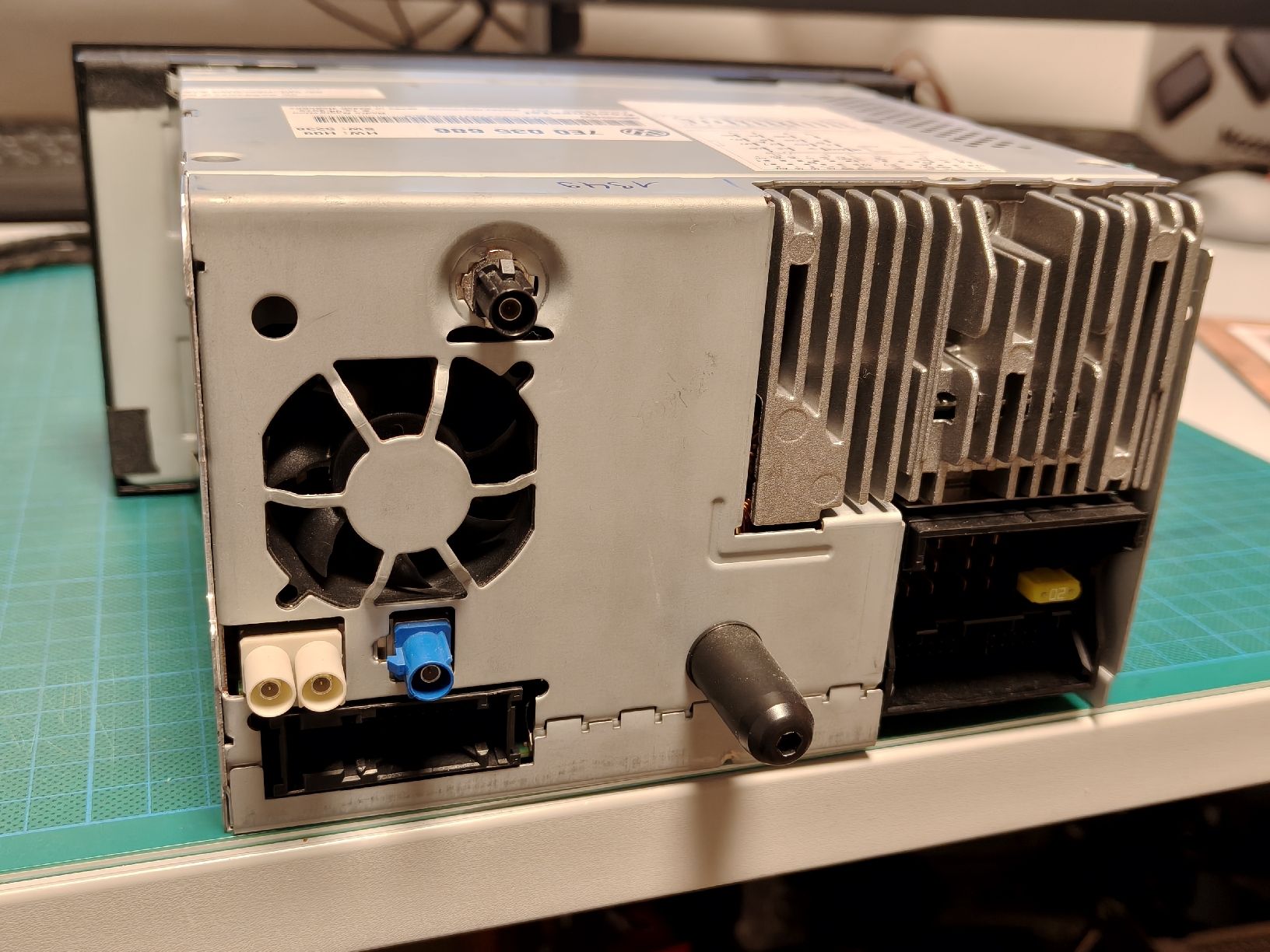 Navigationsgeräte: VW Navigationsgerät RNS510 7E0 035 686 – Gebraucht aus Niederuzwil von Byte0Bit1 5