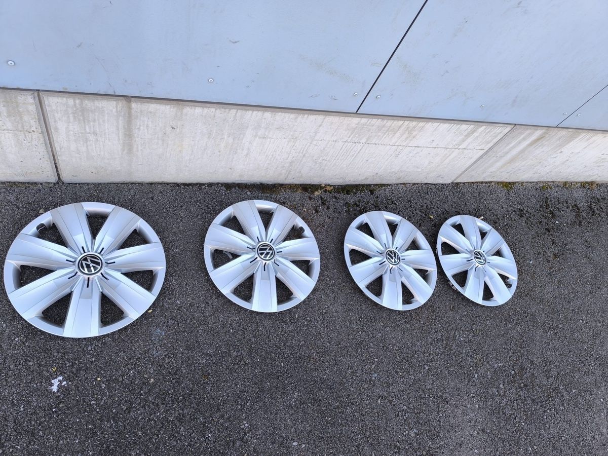 Pneumatici & Ruote complete: 4x VW t roc Radkappen / Nabendeckel – Usato da Fislisbach venduto da Brandopfer810 2