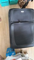 Schwarzer Titan Trolley, viel Stauraum für die Ferien!