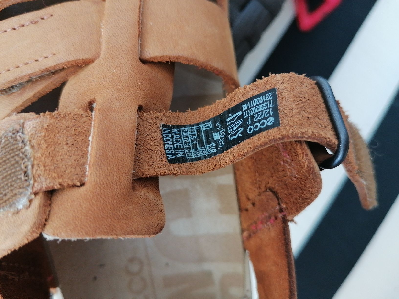 Scarpe per ragazzi: Ecco sandales veritable cuir gr 32 – Usato da Bassecourt venduto da Adeli16 2