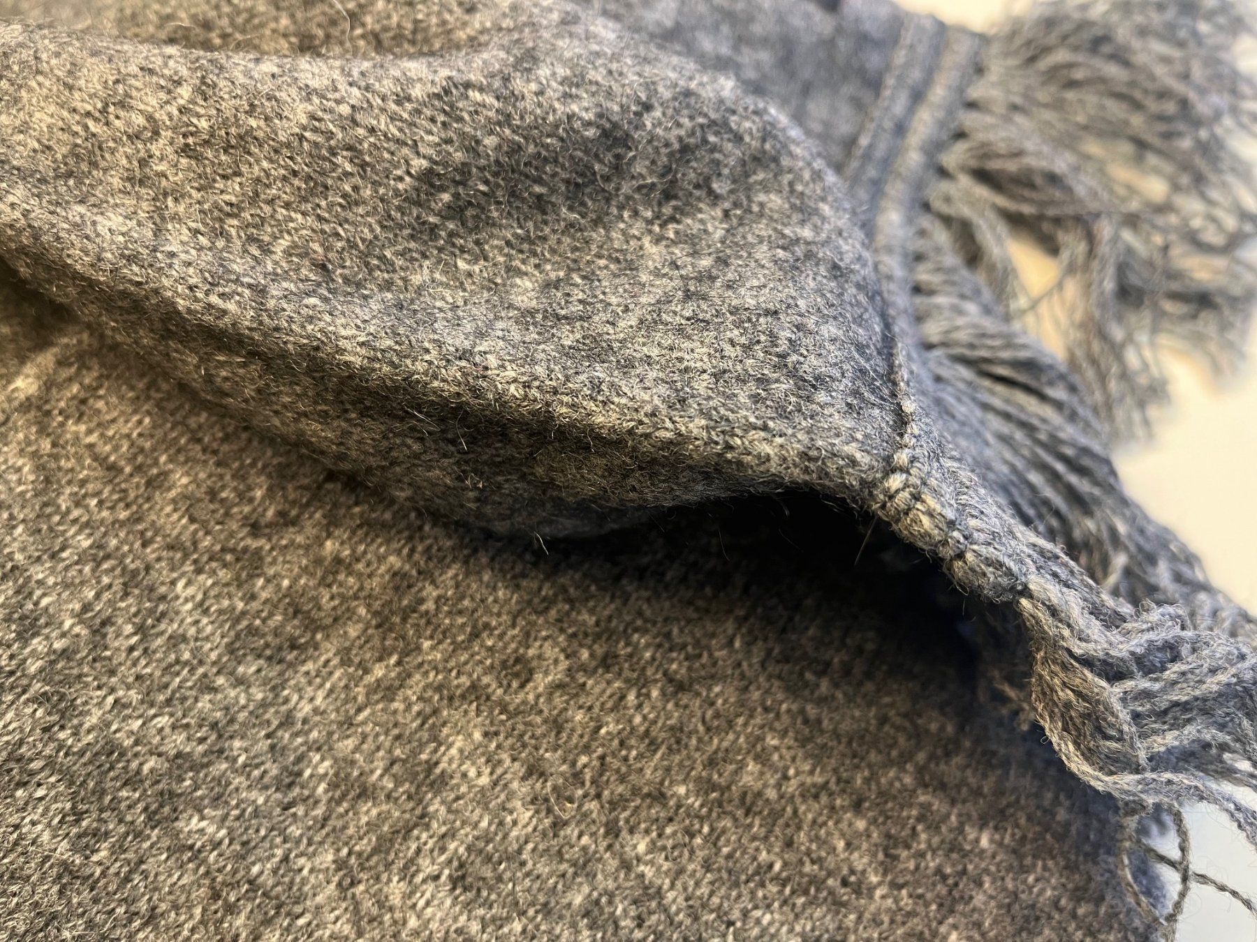 Foulards, Tücher & Schals: Possum Halstuch grau – Neu und originalverpackt aus Zollikofen von marys-choice 1