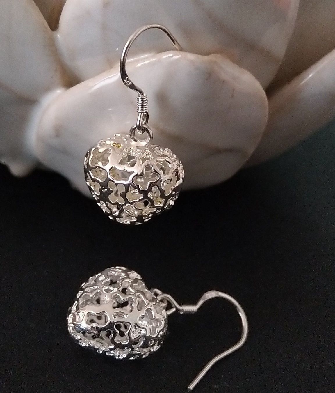Ohrringe & -stecker: HERZ OHRRINGE IN 925 SILBER – Gebraucht aus Romanshorn von BoutiqueA