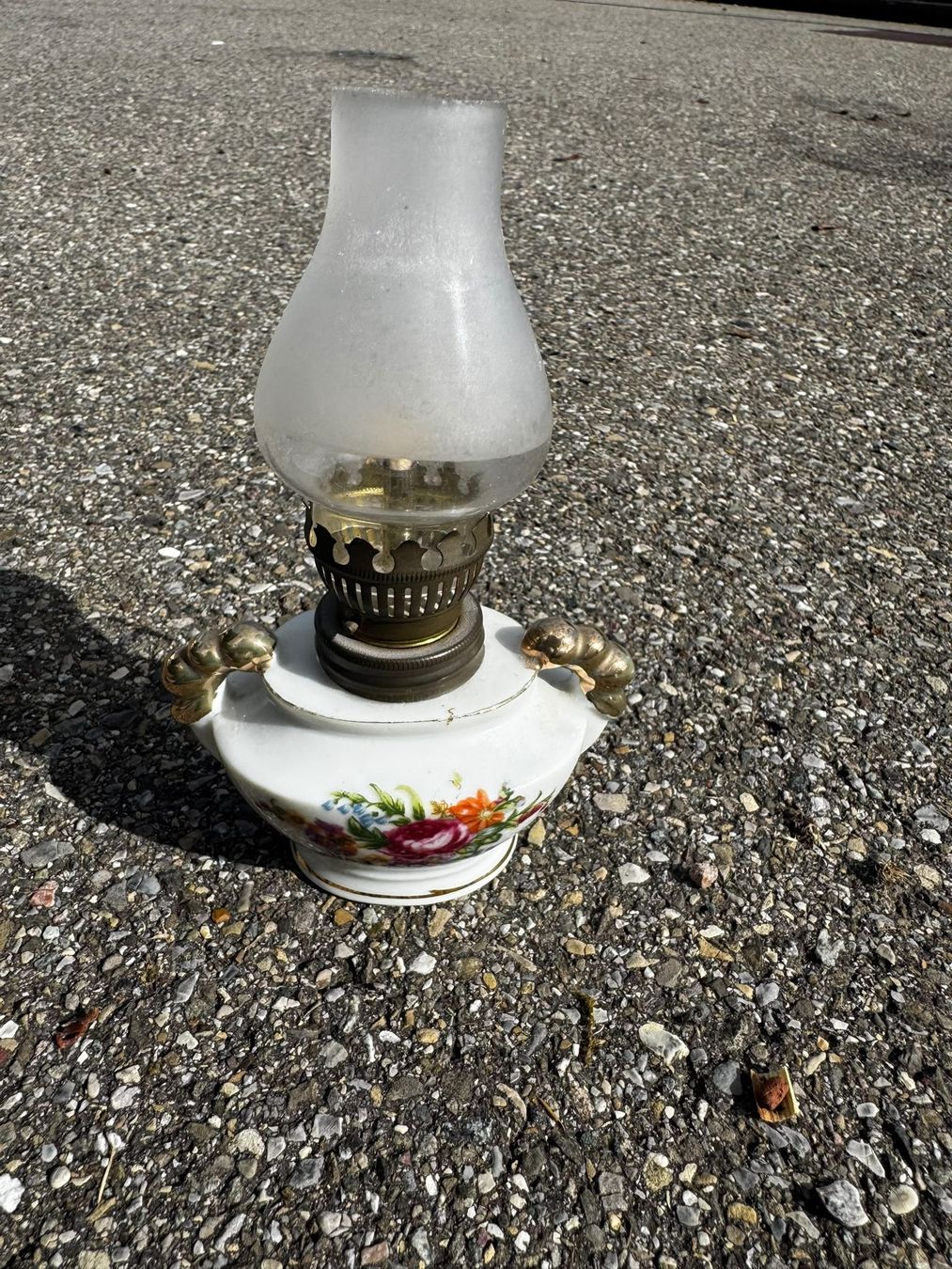 Lampen: Kleine Petrollampe  – Gebraucht aus Egg b. Zürich von Brocki_Insel_Egg 2
