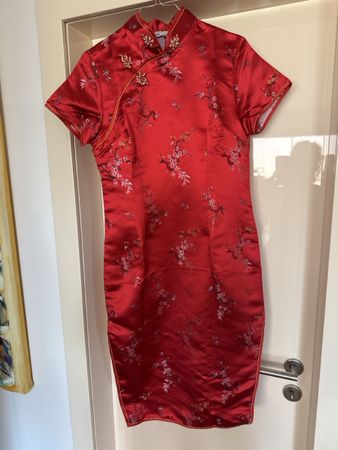 Red oriental dress size 38 new