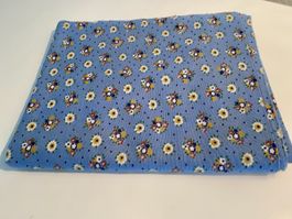 Jetzt noch !!! Blauer Stoff Blumenmuster ca 201-86cm (T:2)