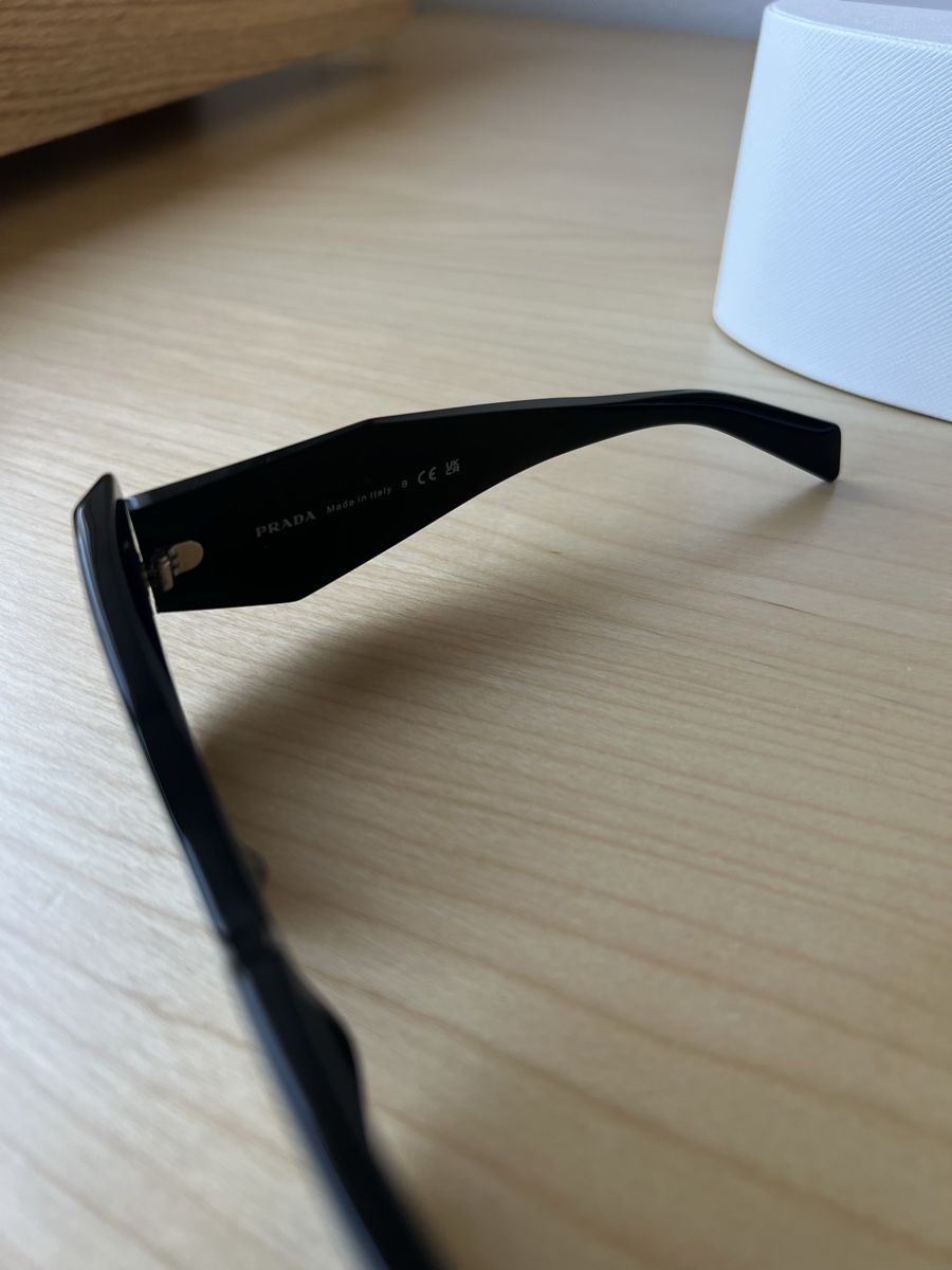 Prada Lunettes & Verres: Prada Sonnenbrille PR17WS schwarz – Neuf (Voir description) à Zürich par oli.ver 3