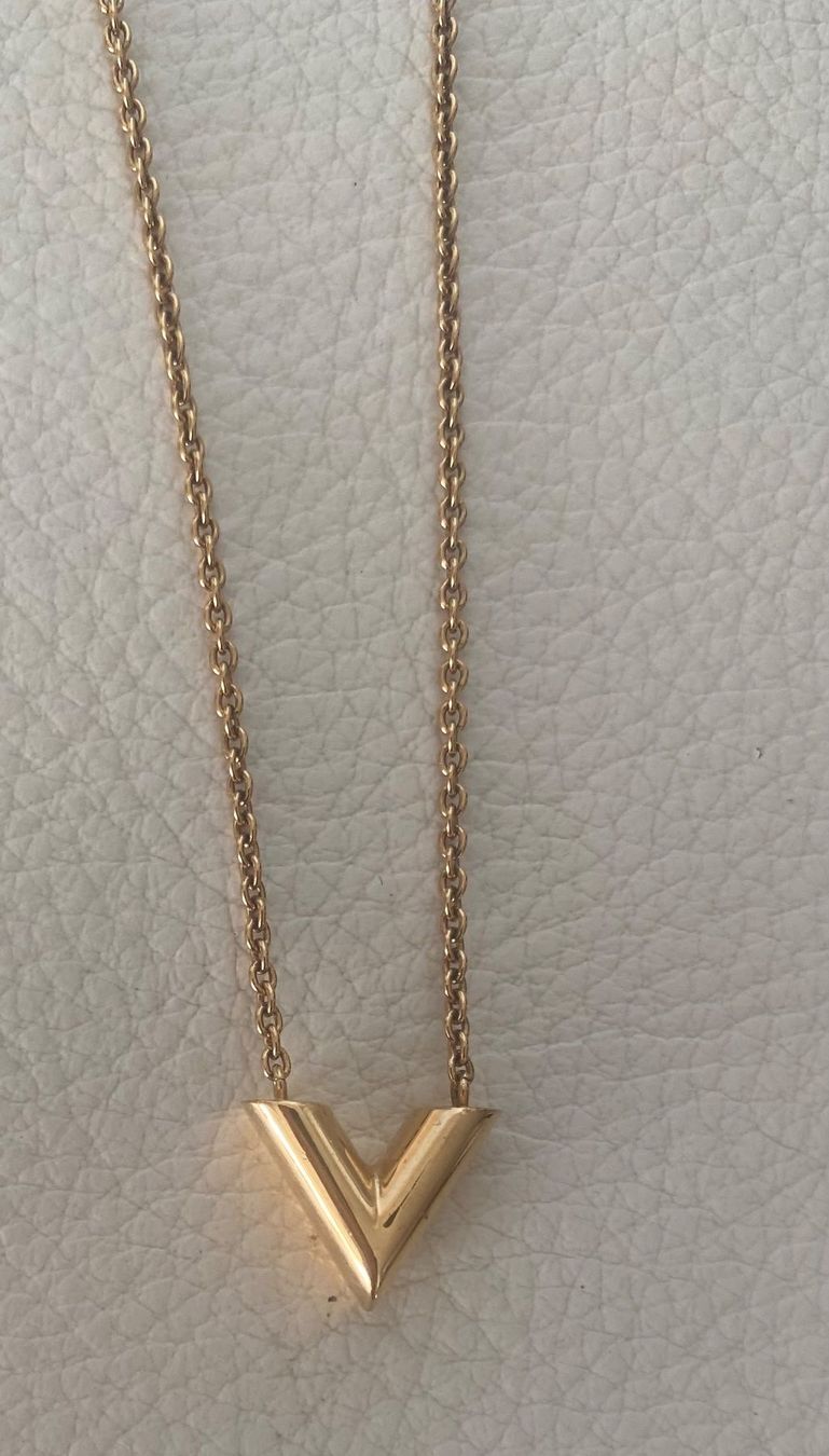 Louis Vuitton Ketten: EYECATCHER - edles Essential V Collier LOUIS VUITTON , 48cm – Neu (gemäss Beschreibung) aus Winkel von ferrari2022 2