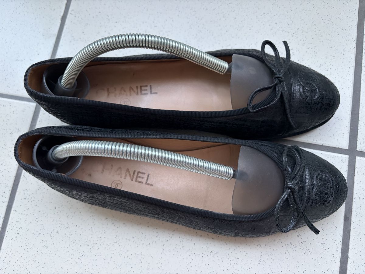 Chanel Damenschuhe: Chanel black ballerinas 38.5 – Gebraucht aus Zürich von nat_k 6