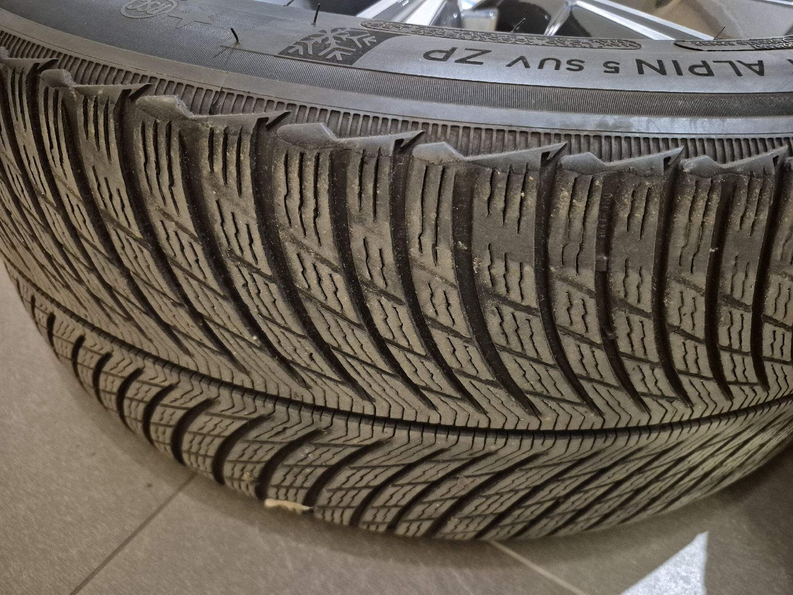 Pneumatici & Ruote complete: Winterräder BMW x5 G05 20" – Usato da Oberuzwil venduto da Auto-Hilber 5