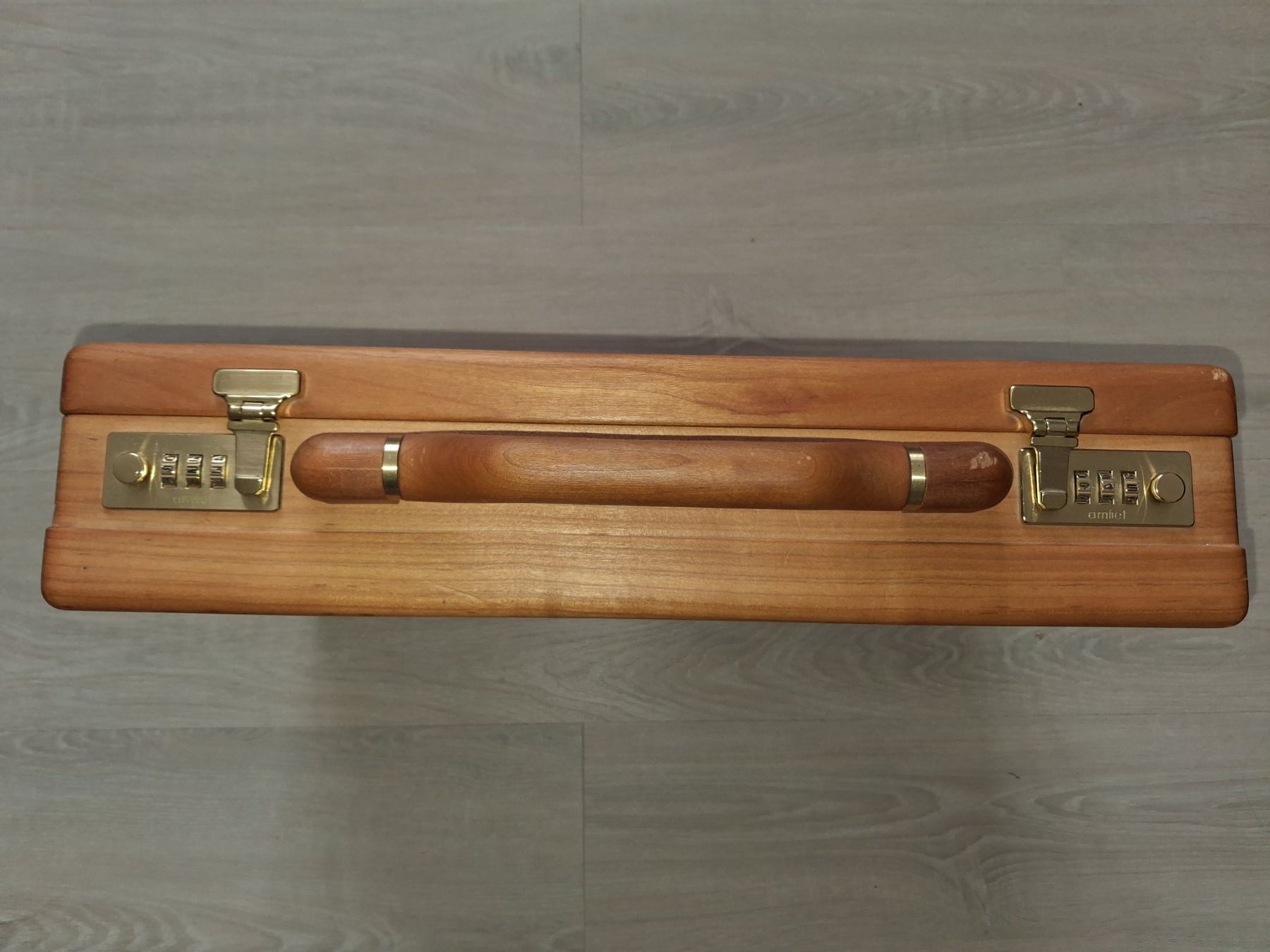 Valises & Sacs: Aktenkoffer Holz – D'occasion à Schwarzenbach SG par ernesto3.6 2