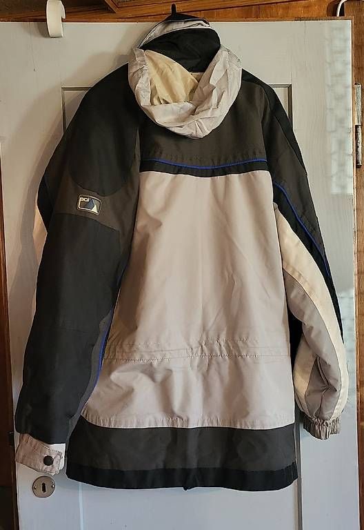 Giacche: Jacke von ECI – Usato da Dürrenäsch venduto da Noana1108 2